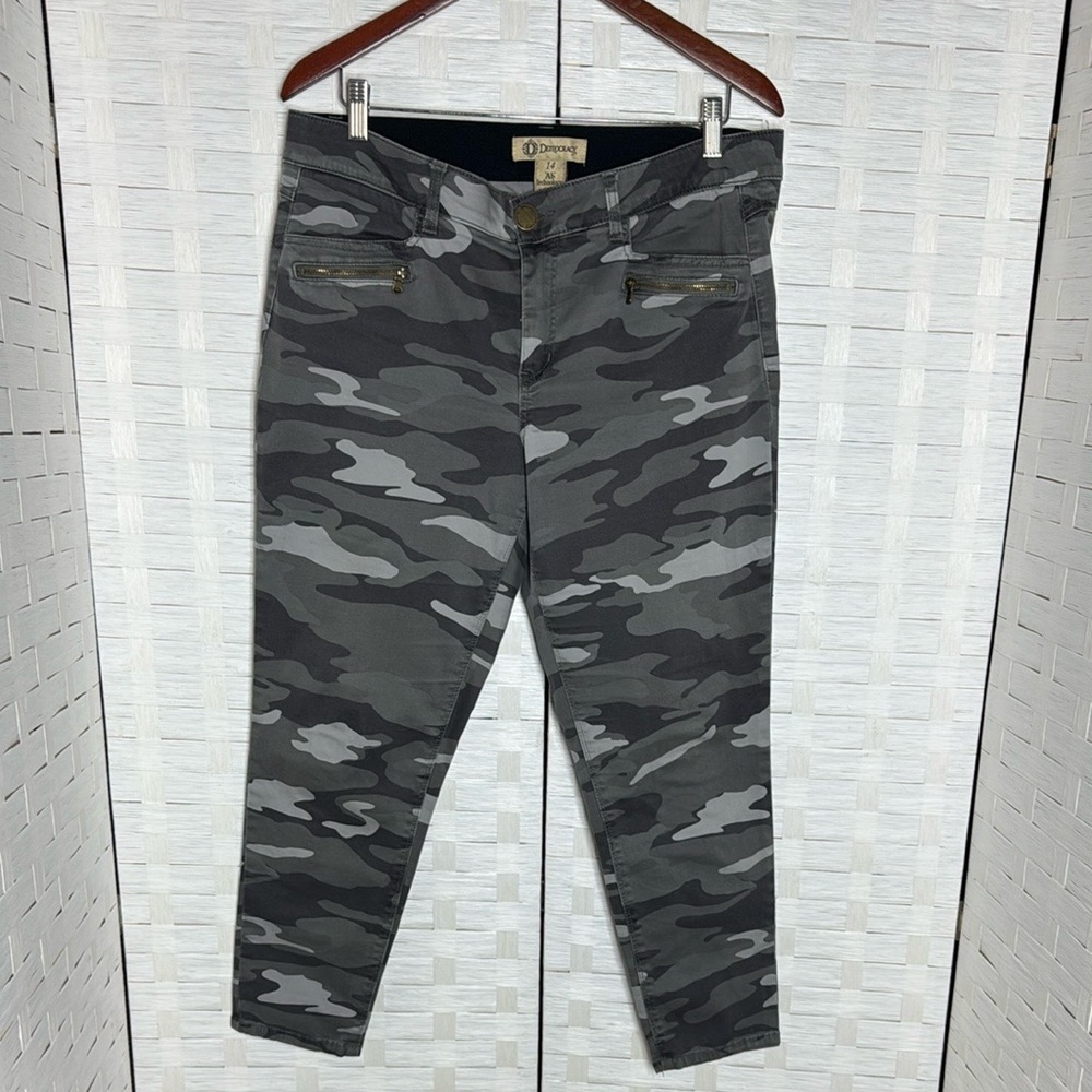 Democracy AB Technology Camouflage Ankle Length Pants Size 14 - Picture 1 of 12
